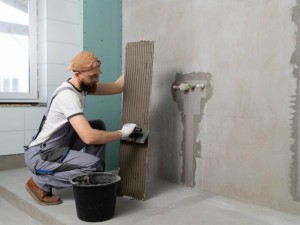 Renovarea baii: despre etapele de renovare, materialele si finisajele necesare + idei de amenajare si sfaturi de design interior pentru rezultate extraordinare